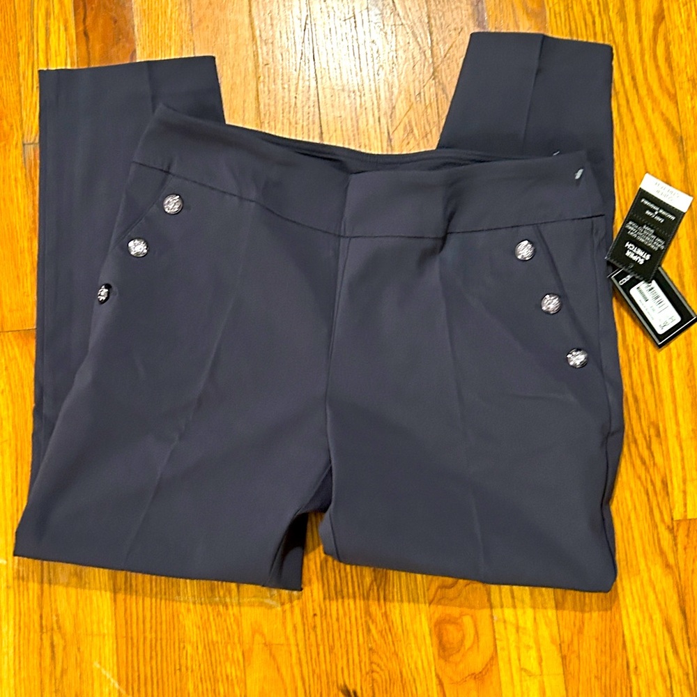NWT Counterparts. Gray ankle length pants. Size Large